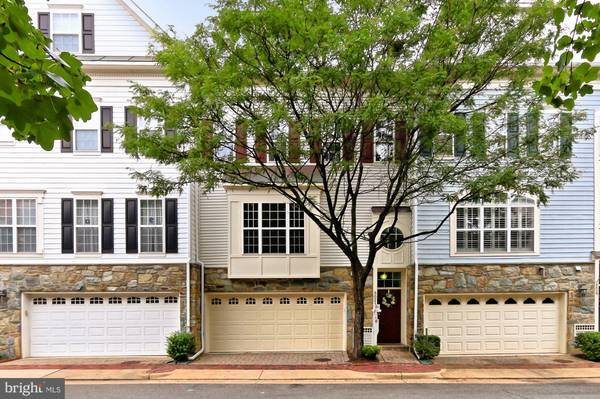 5021 GRIMM DR, Alexandria, VA 22304