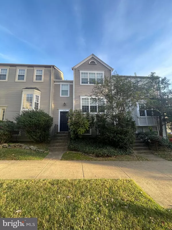 2379 HUNTERS SQUARE CT, Reston, VA 20191