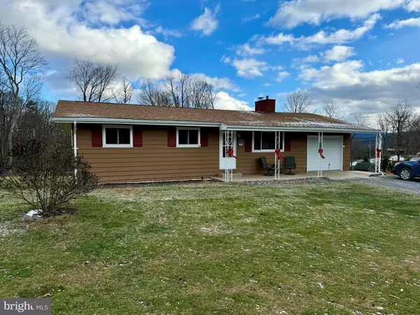 11797 THOMPSON RD, Huntingdon, PA 16652