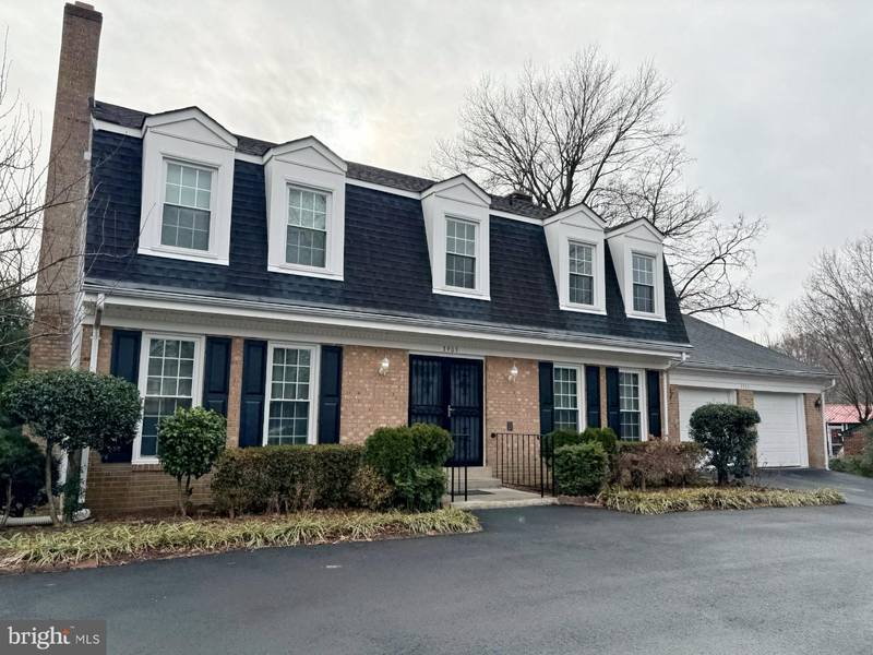 3903 FRANCONIA RD, Alexandria, VA 22310