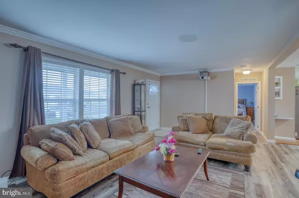 Dover, DE 19901,516 WEAVER DR #516