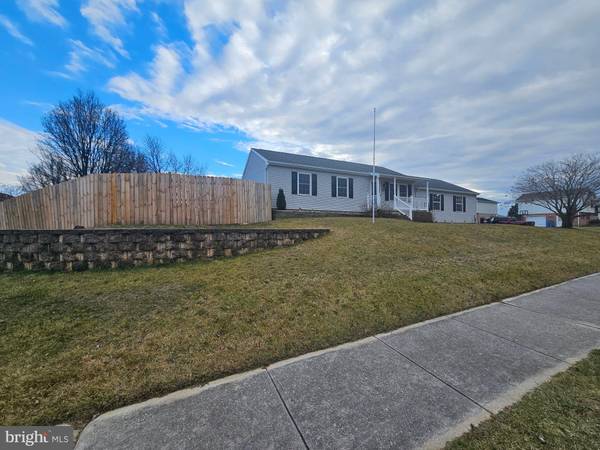 453 S COLUMBUS AVE, Littlestown, PA 17340