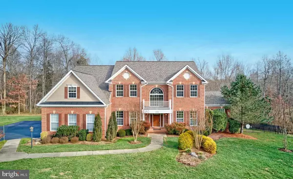 Chantilly, VA 20152,27002 ROAN CT