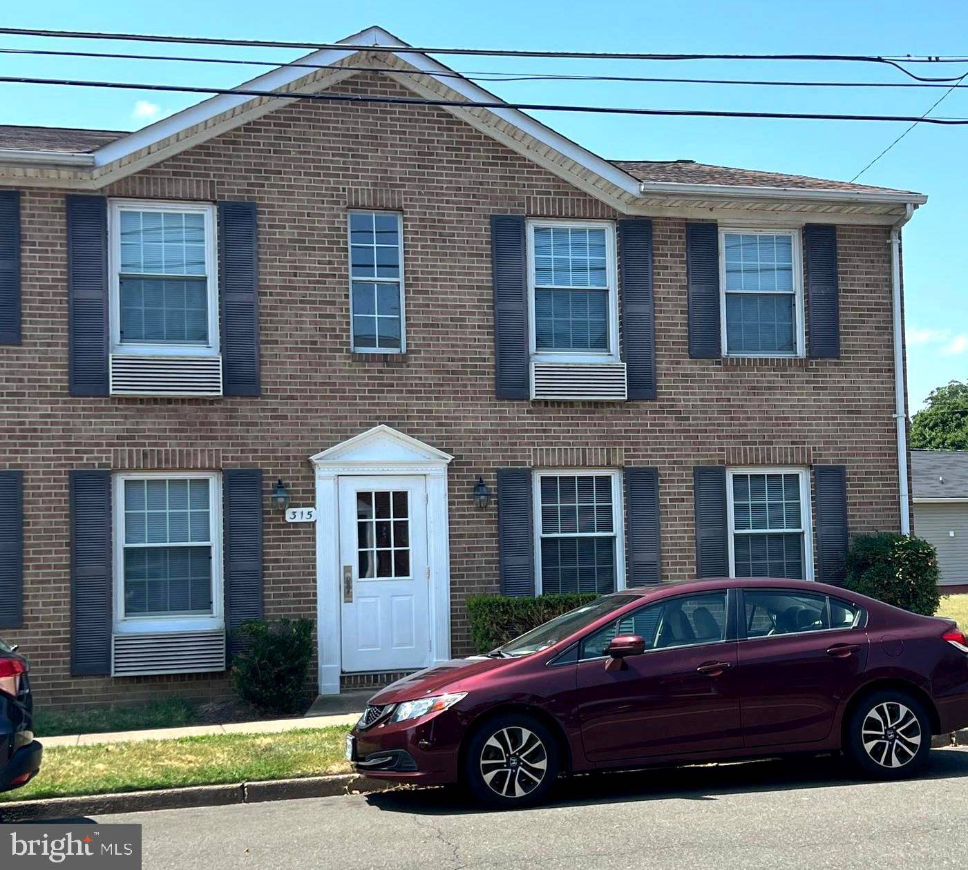 315 BROADWAY ST #102, Quantico, VA 22134