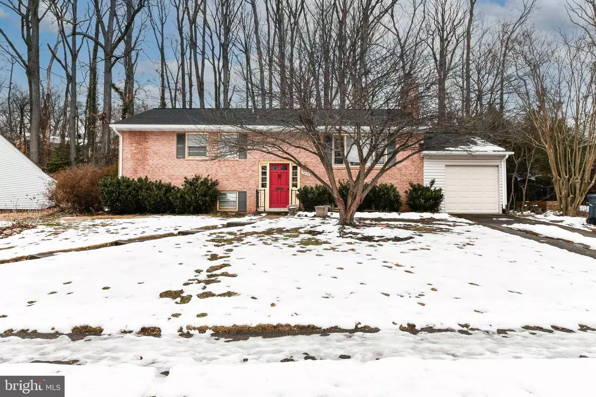 Falls Church, VA 22046,7430 WESTWOOD PARK LN