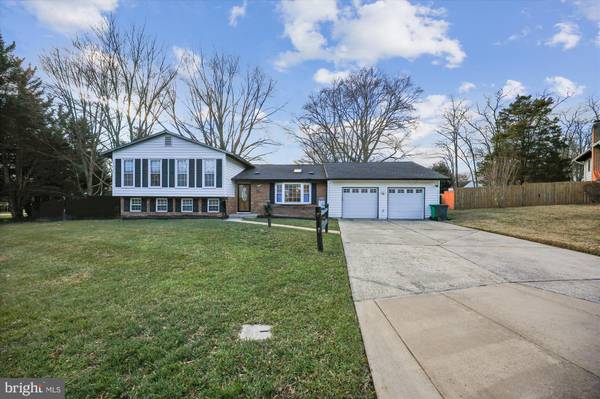 3 SUNNYSIDE CT, Gaithersburg, MD 20877