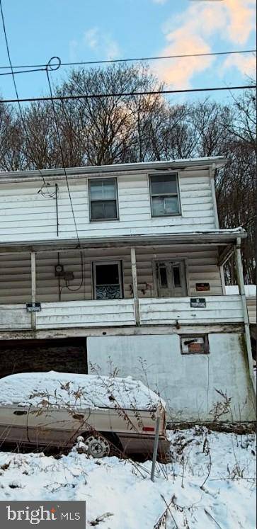 2 RAILROAD ST, Girardville, PA 17935