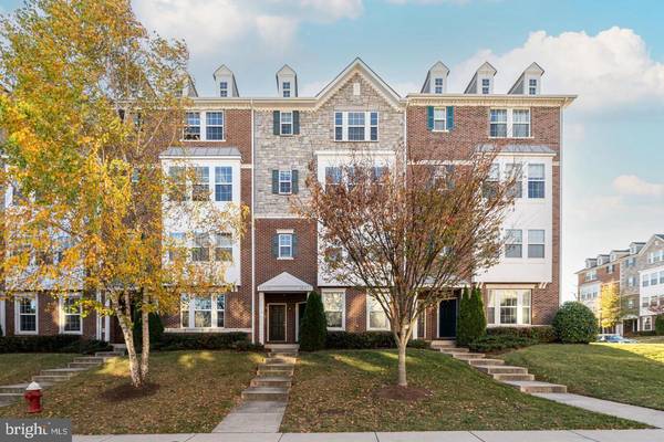 44027 ETNA TER, Chantilly, VA 20152