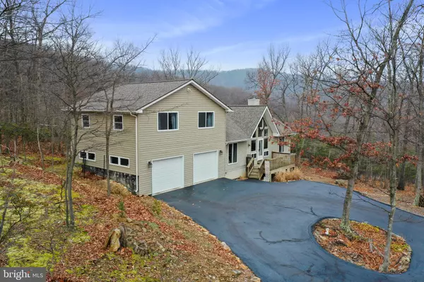 Hedgesville, WV 25427,306 TOBOGGAN HILL TRL