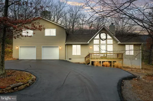 306 TOBOGGAN HILL TRL, Hedgesville, WV 25427