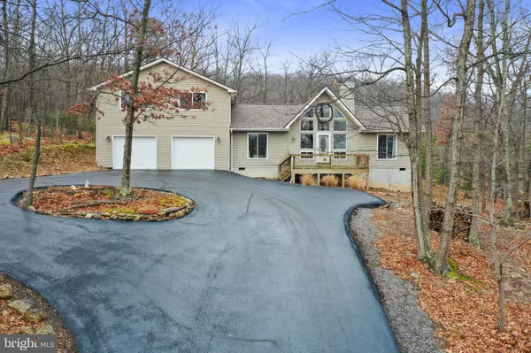 Hedgesville, WV 25427,306 TOBOGGAN HILL TRL