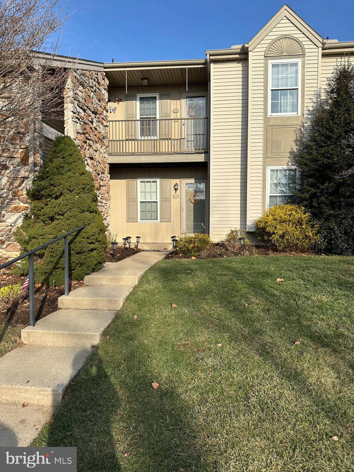 Lancaster, PA 17601,205 GREENVIEW DR