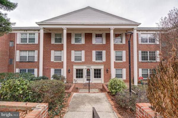 7621 TREMAYNE PL #212, Mclean, VA 22102