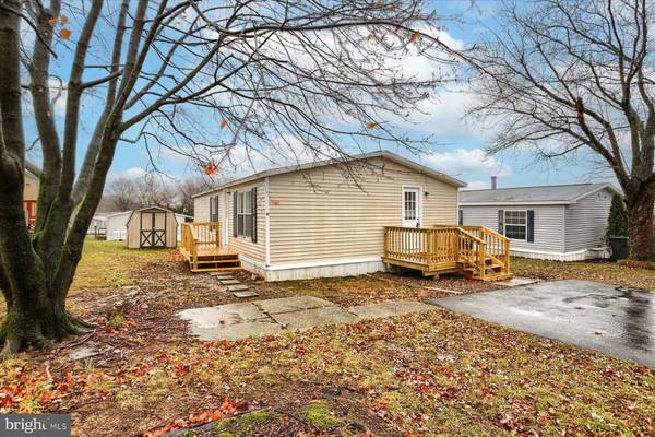 41 DALLAS DR, Grantville, PA 17028