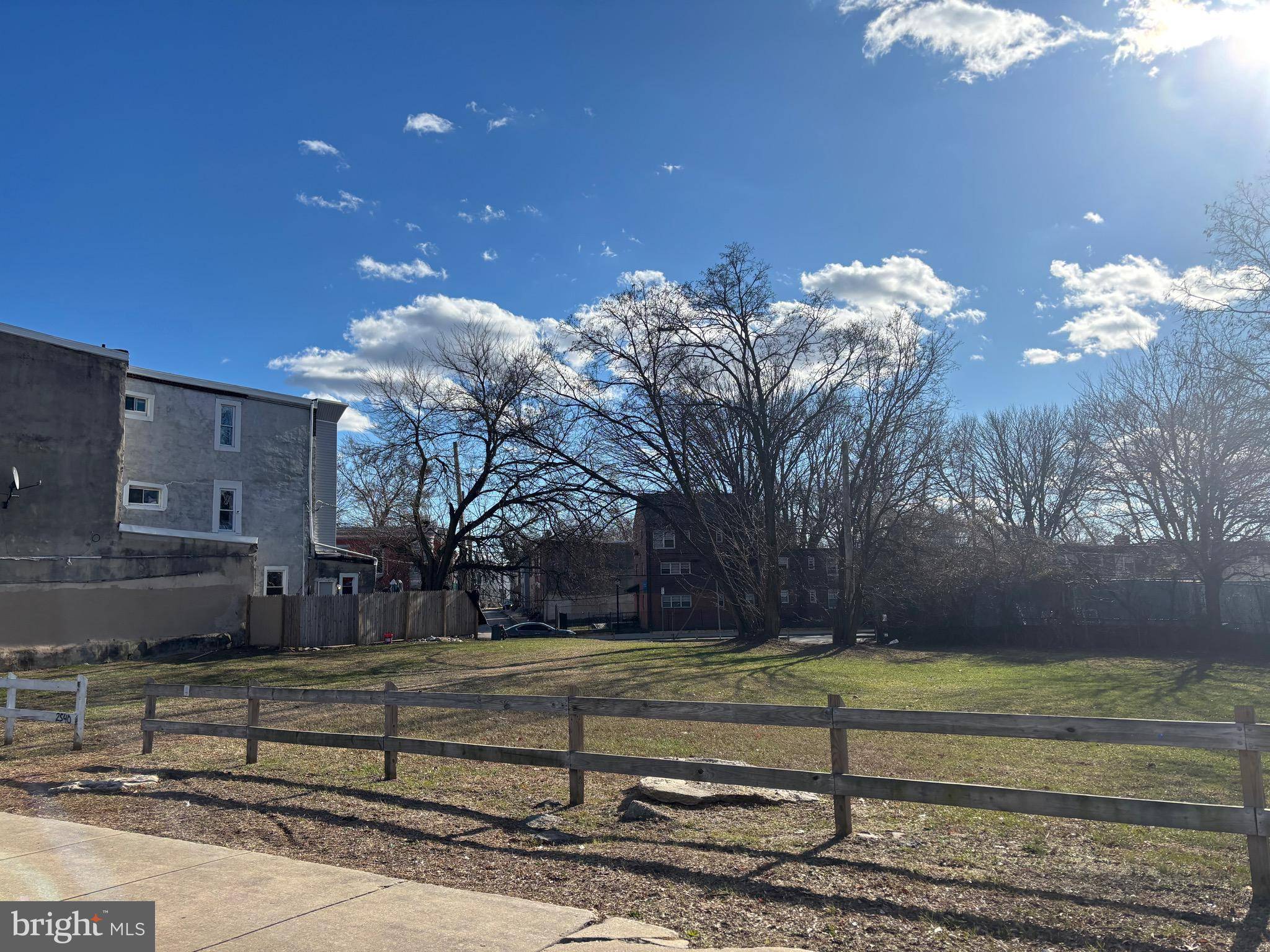 Philadelphia, PA 19121,2548 W DIAMOND ST