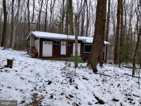 001695 PINE MOUNTAIN RD, Lock Haven, PA 17745