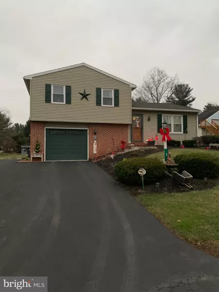 5 TODD RD, Ronks, PA 17572