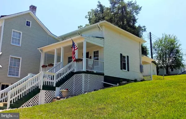 Luray, VA 22835,315 W MAIN ST