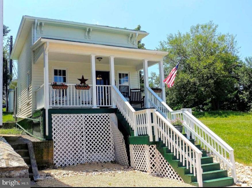 315 W MAIN ST, Luray, VA 22835