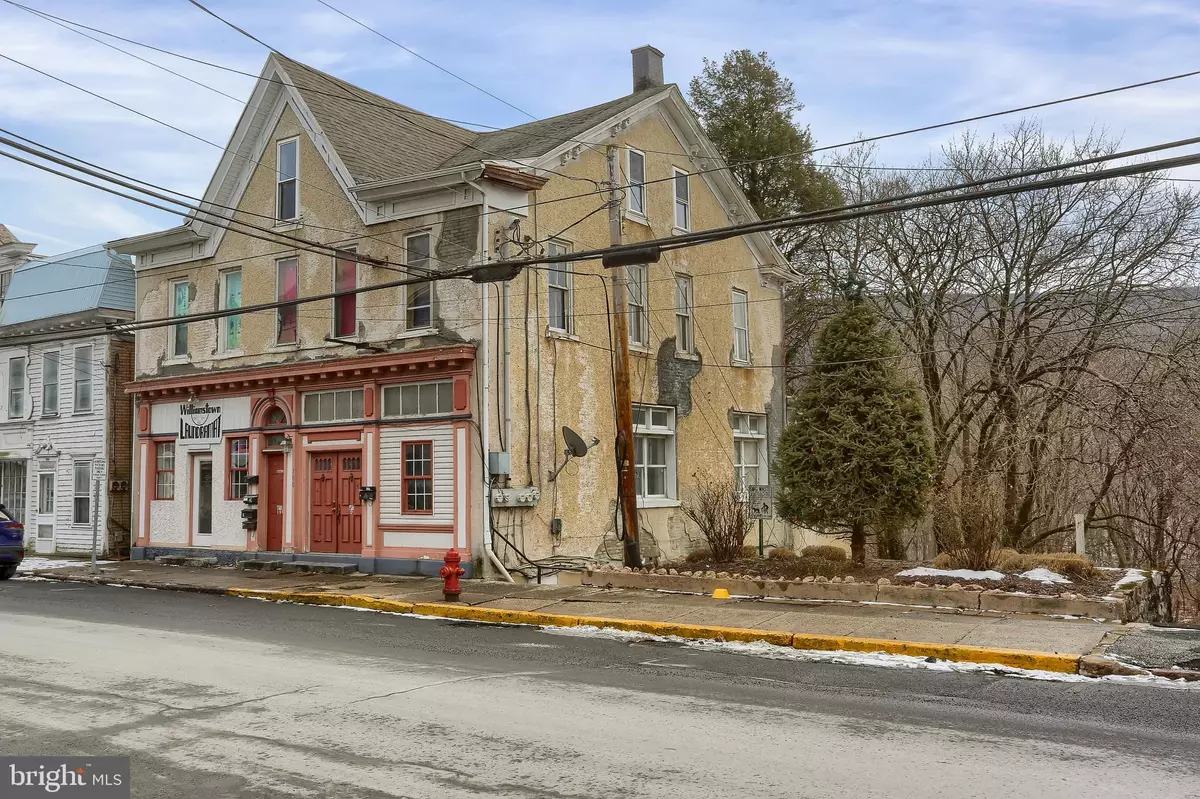 Williamstown, PA 17098,100 E MARKET ST