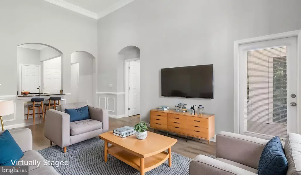 3 ARCH PL #130, Gaithersburg, MD 20878