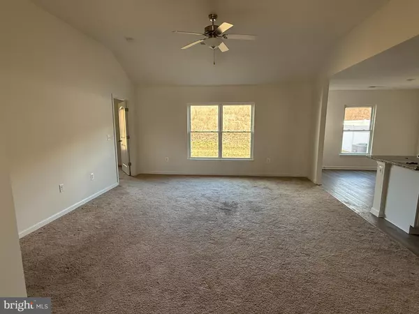 Bowling Green, VA 22427,17025 BROOKWOOD DR