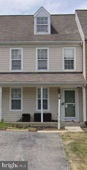 2787 WOODMONT DR, York, PA 17404