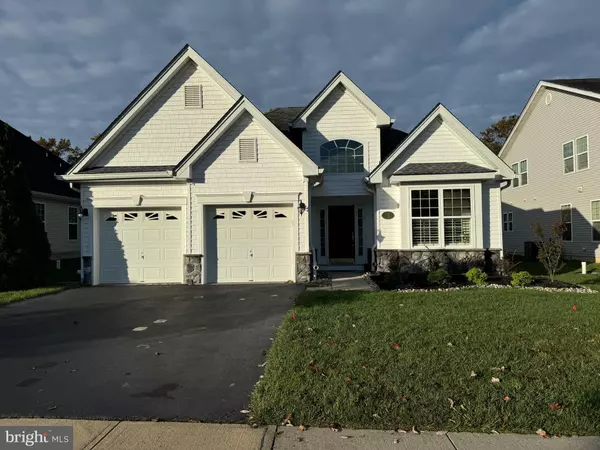 Manahawkin, NJ 08050,13 HONEYSUCKLE DR