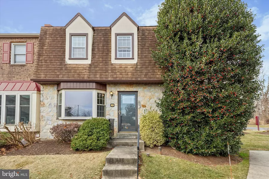 5 FAIRFAX VLG, Media, PA 19063
