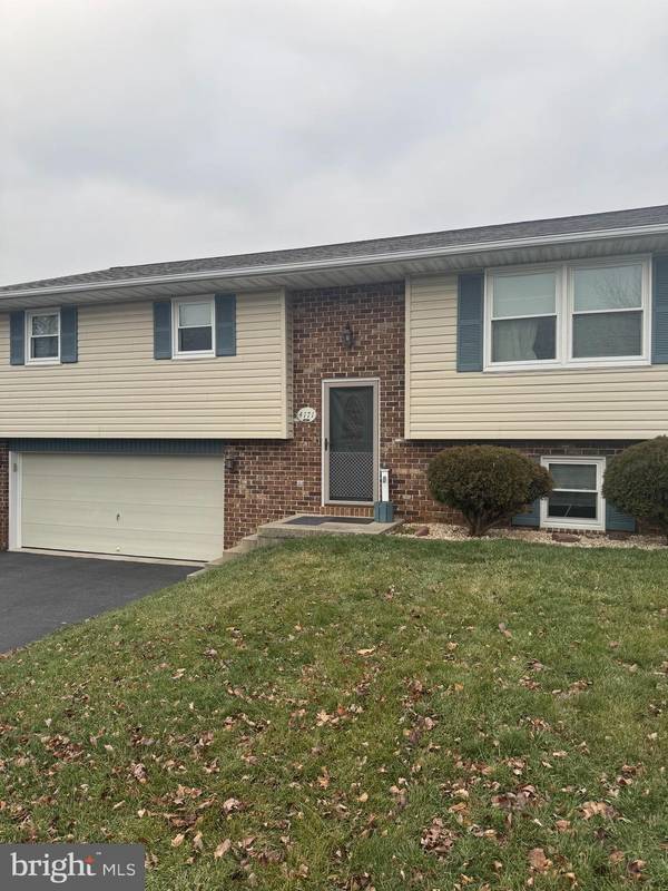 4171 MAGNOLIA DR, Mount Joy, PA 17552