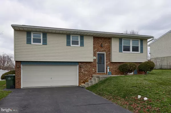 4171 MAGNOLIA DR, Mount Joy, PA 17552