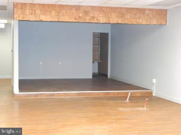 Newfield, NJ 08344,1 N EAST BLVD