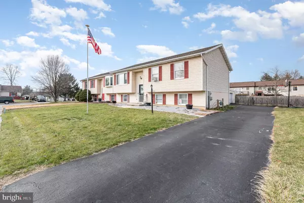 Hanover, PA 17331,35 DOGWOOD LN