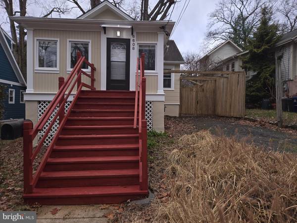 6608 COCKERILLE AVE, Takoma Park, MD 20912