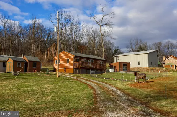 910 KUNKLES MILL RD, Lewisberry, PA 17339