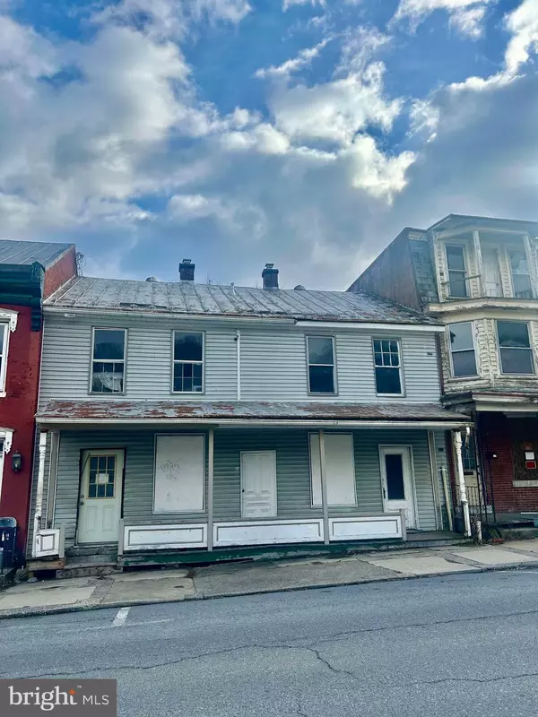 218-220 EAST THIRD ST, Lewistown, PA 17044