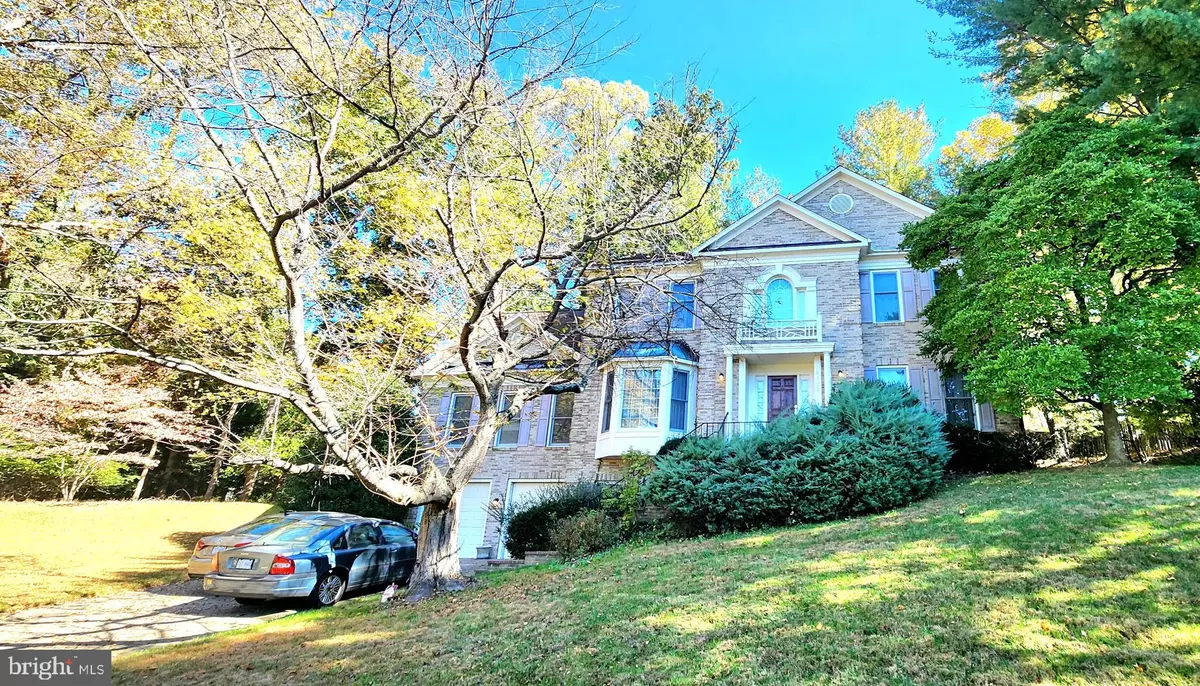 Mclean, VA 22101,6401 OAK MEADOW WAY