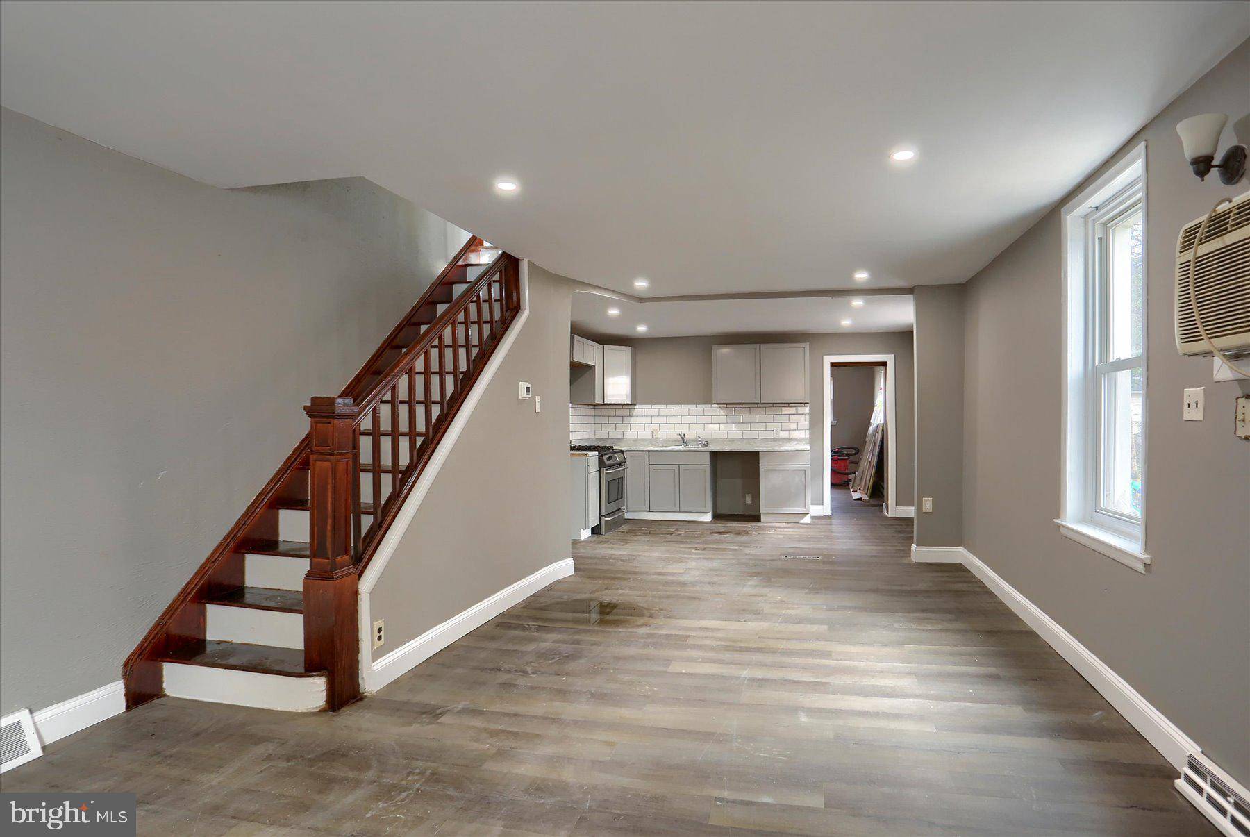 Chester, PA 19013,717 PENNELL ST