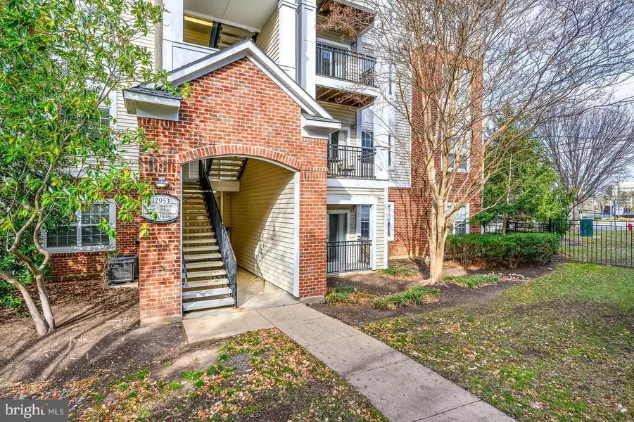 12953 CENTRE PARK CIR #219, Herndon, VA 20171