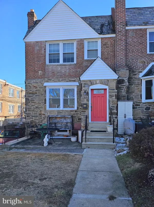 2420 CEDAR LN, Drexel Hill, PA 19026