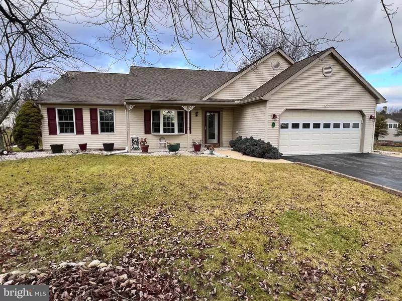 14 BROOKSIDE CIR, Myerstown, PA 17067