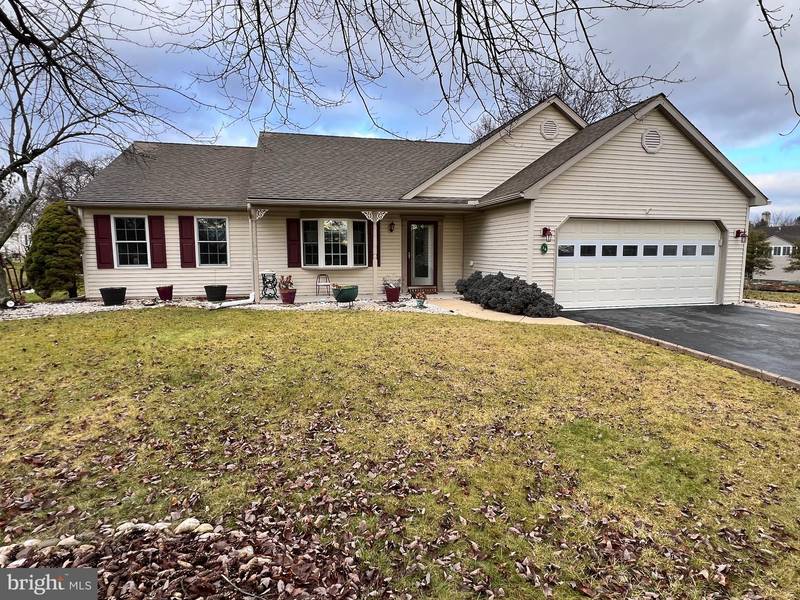 14 BROOKSIDE CIR, Myerstown, PA 17067