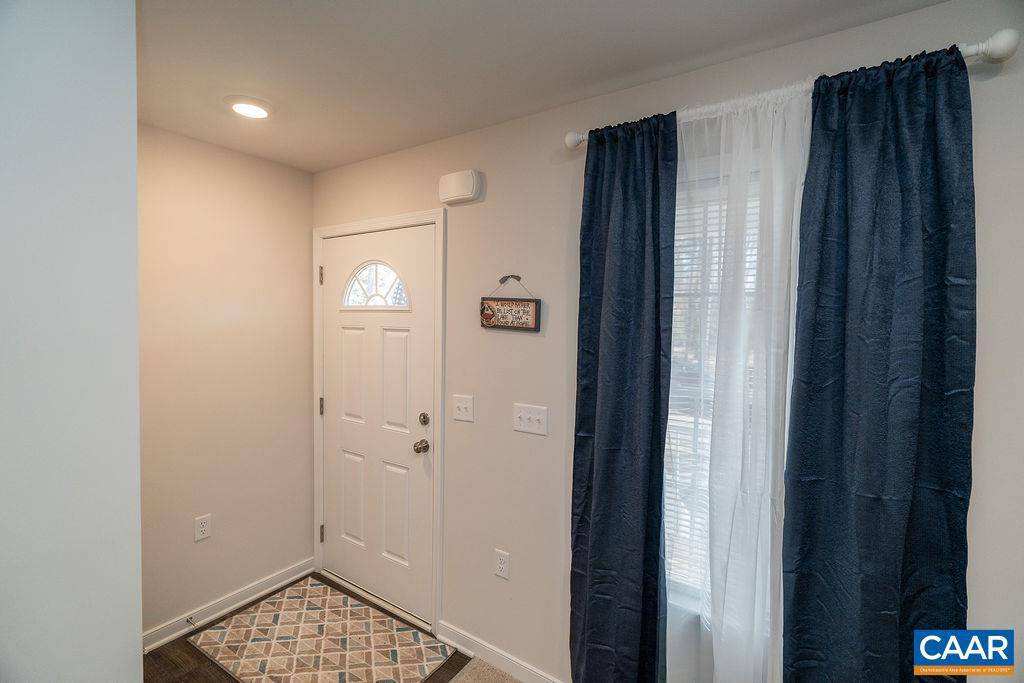Mineral, VA 23117,923 ANNA COVES BLVD