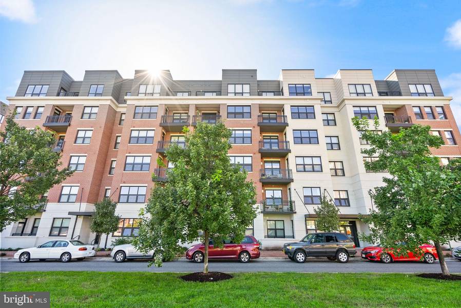 701 SWANN AVE #504, Alexandria, VA 22301