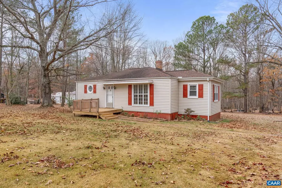 371 FANNY WHITE RD, Dillwyn, VA 23936