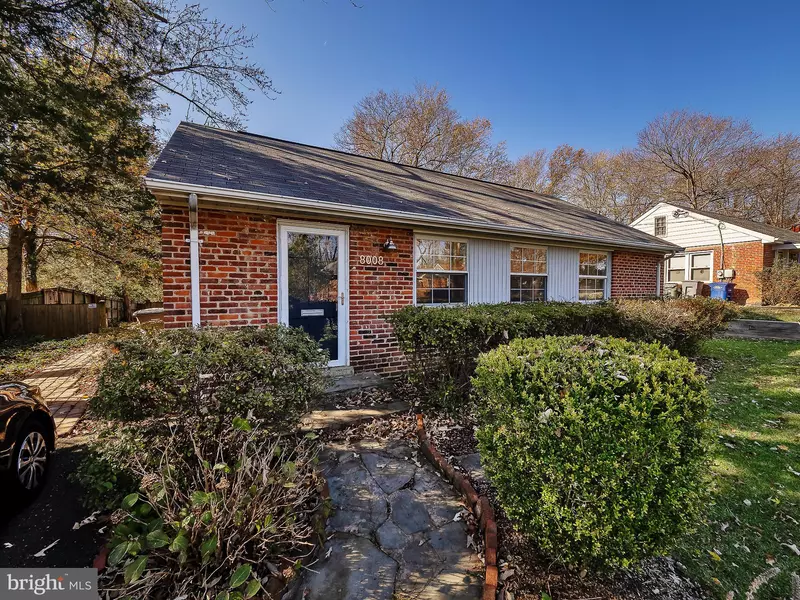 8008 HAMILTON LN, Alexandria, VA 22308