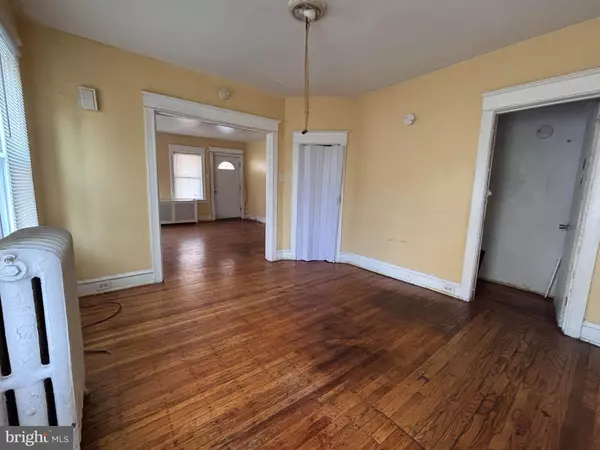 Philadelphia, PA 19131,5328 W COLUMBIA AVE