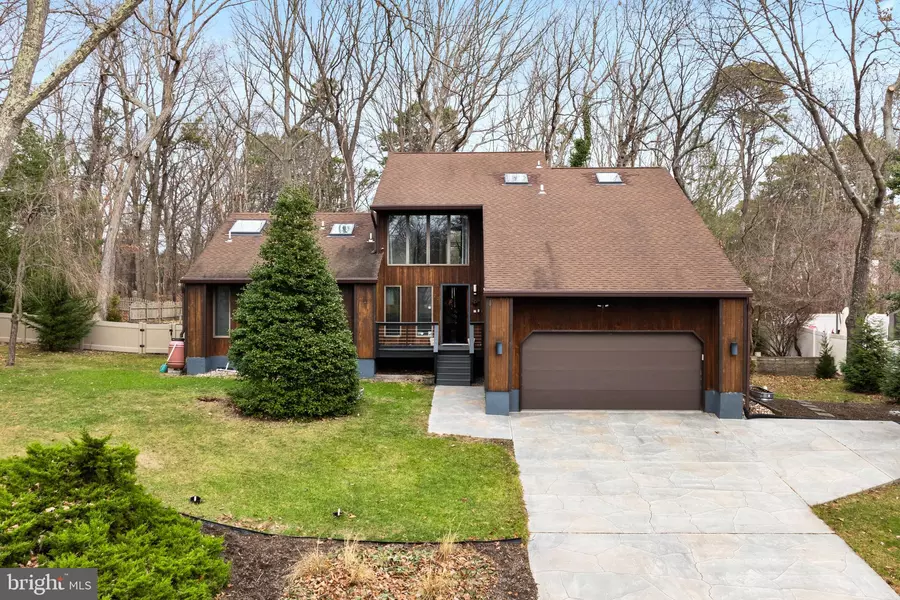 22 WILDERNESS DR, Voorhees, NJ 08043