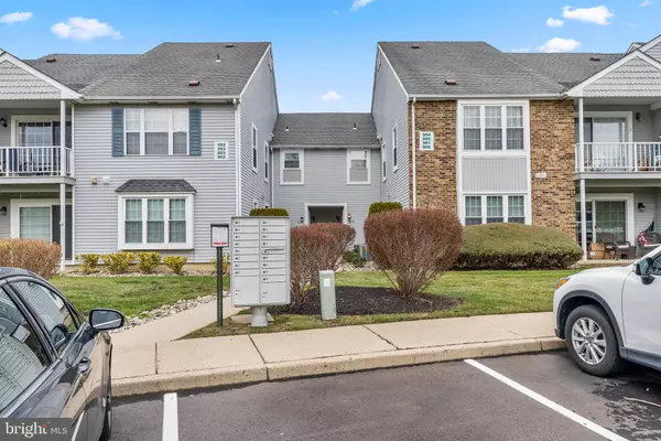 Mount Laurel, NJ 08054,992-A SCOTSWOOD CT