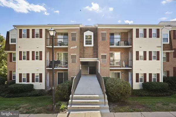 14801 RYDELL RD #101, Centreville, VA 20121